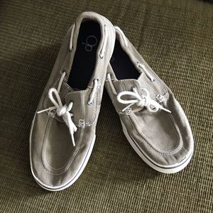 Op brown boat style shoe size 11